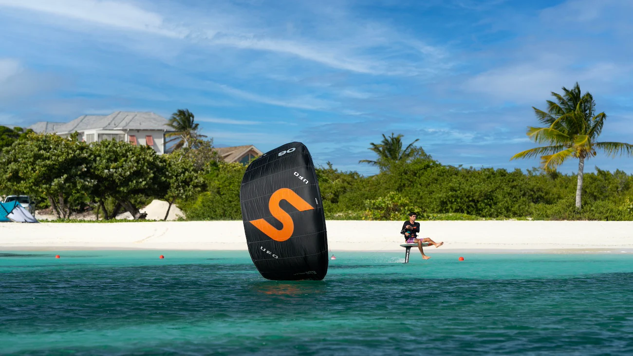 Slingshot UFO V3 Kite - Image 3