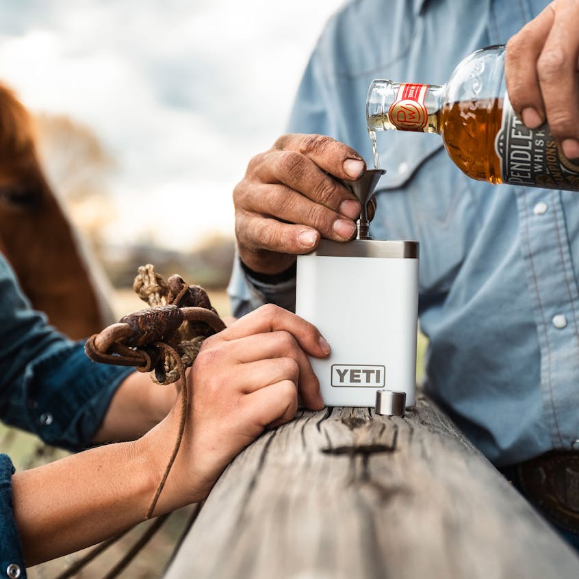 YETI Flask-Big Sky Blue - Image 4
